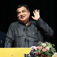 Economic reforms by Manmohan Singh as Finance Minister gave new direction to India: Gadkari