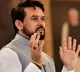 Anurag Thakur pushes bus after it breaks down on Himachal highway