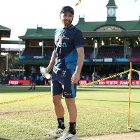Unchanged NZ win the toss and opt to bat