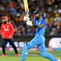 T20 World Cup: Hardik Pandya, Virat Kohli fifties power India to 168/6 against England