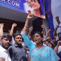 YSRTP alleges attack by TRS men on padayatra