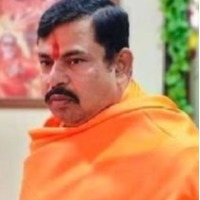 Raja Singh gets angry after bulletproof vehicle breaks down