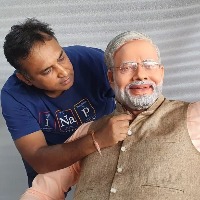 'Taarak Mehta' star creates a sculpture of PM Narendra Modi