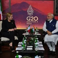 Modi gifts Double Ikat Dupatta to Italy PM Giorgia Meloni