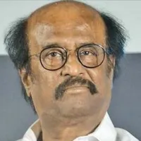 Rajinikanth gifts gold chain to Rishabh Shetty