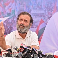 Rahul Gandhi dares govt to stop Bharat Jodo Yatra