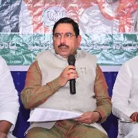 Union Minister Pralhad Joshi slams CM KCR over Singareni