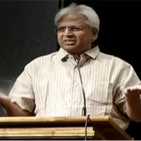 Undavalli Arun Kumar and R Narayanamurthy comments