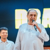 Odisha CM buys first ticket of Hockey World Cup 2023