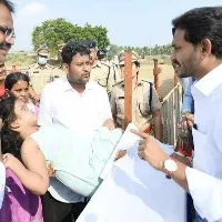 Andhra Pradesh CM gesture to meet a sick child wins internet