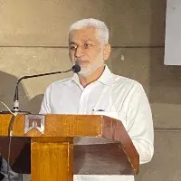 Vijaysai Reddy comments in Twitter