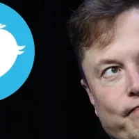 Elon Musk says if Apple and Google ban Twitter he will make his own smartphone