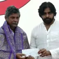Pawan Kalyan met Annamayya dam expatriates
