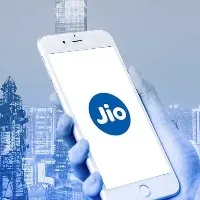 Jio users are unable to make calls send messages across India