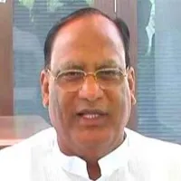 AP politicians trying to damage KCT says Gutha Sukhender Reddy