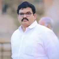Pattabhi slams Vallabhaneni Vamsi