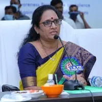 Vasireddy Padma reacts to medico murder case