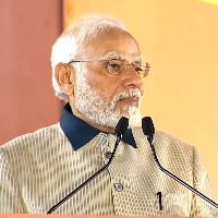 BJP's win in Guj shows people's anger against dynasty politics: PM Modi