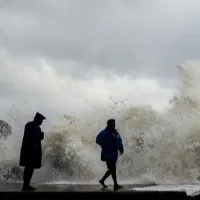 cyclone mandous updates heavy to heavy rains expected in nellore and tirupati
