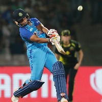 Richa Ghosh can't wait to emulate MS Dhoni-like heroics for India against Australia