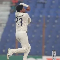 Siraj and Kuldeep crumbles Bangladesh