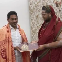 Swatmanandendra invites CM Jagan to grace Visakha Sarada monastery anniversary