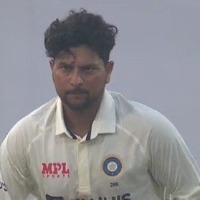 1st Test, Day 4: Kuldeep, Umesh, Axar strike as Bangladesh reach 176/3 at Tea, need 337 runs to win