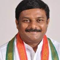 Telangana Congress crisis: Seniors defer meeting after high command's intervention