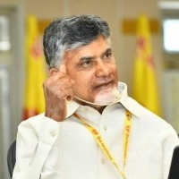 Chandrababu Naidu leaves for Khammam to address public meeting