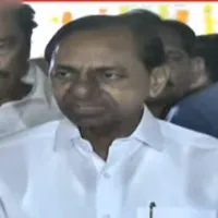 KCR pays tributes to Satyanarayana