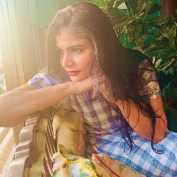 'Creeps', 'perverts': Chinmayi slams trolls for body shaming Nayanthara