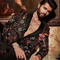 'DevaraSanta' spreads festive season joy by promising free hols to fans