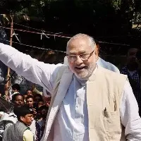 PM Modi brother and his family members injured in a road accident