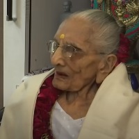 PM Modi's mother admitted to hospital, condition stable