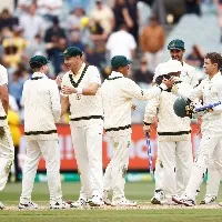Australia crush South Africa by an innings and 182 runs in 2nd Test