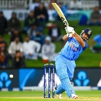 PM Modi speaks to Pant's family, inquires about cricketer's health