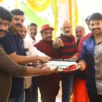 Vachina Vadu Goutham movie opening held at Ramanaidu Studio in Hyderabad