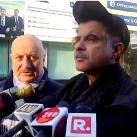 Anupam Kher, Anil Kapoor meet Rishabh Pant