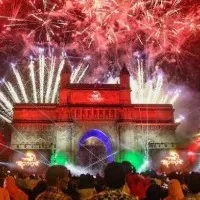 Survey says 8 in 10 likely to ring New Year at home