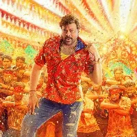 Bobby and DSP steps with Shekhar Master for Poonakalu Loading song