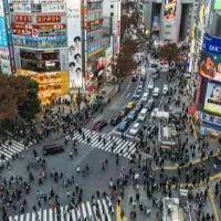 Japanese government offers families 1m yen a child to leave Tokyo