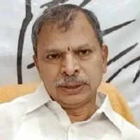 Tulasi Reddy demands govt advisors to resign