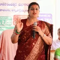 Roja opines on Chandrababu and Pawan Kalyan meeting