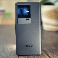 IQOO 11 smartphone features and price details