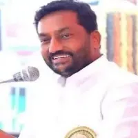 KCR handed Rs 4k cr lands to Thota Chandra Sekhar says Raghunandan Rao