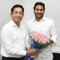 Joyalukkas MD met CM Jagan