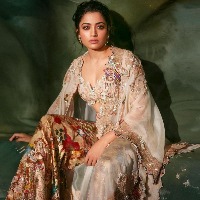 Rashmika to join 'The boys' for 'Pushpa: The Rule' shoot next month