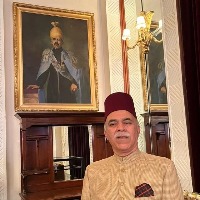 Nizam's grandson questions Azmet Jah's coronation