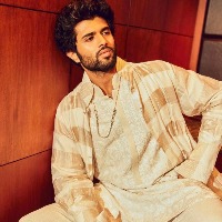 Vijay Deverakonda turns co-owner of Hyderabad Black Hawks volleyball team