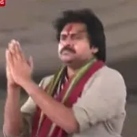 pawan kalyan at vijayawada durgamma temple
